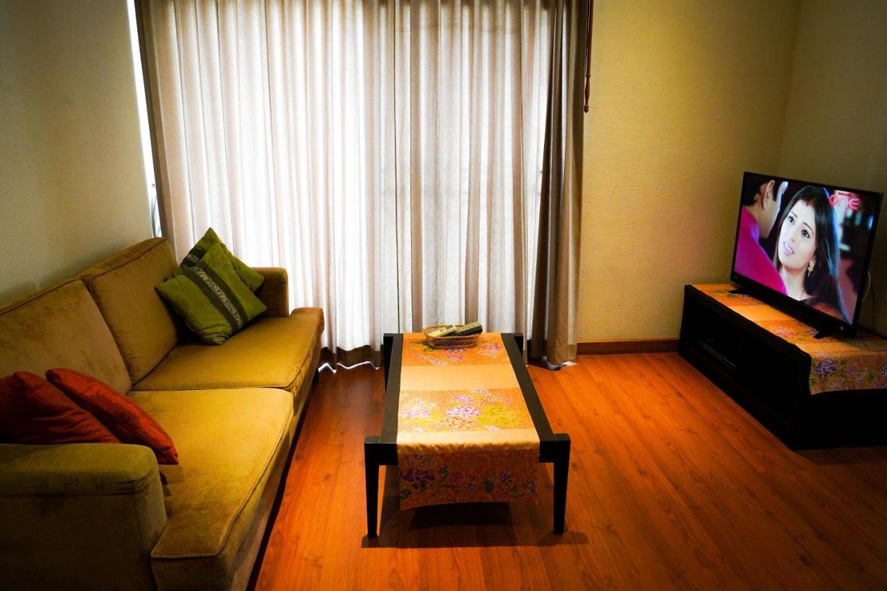 Siam Bright Suite Bangkok Exterior photo